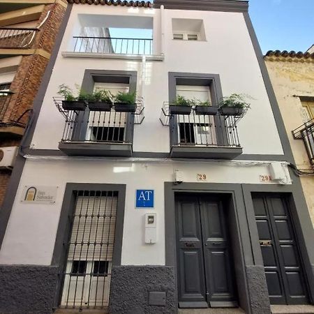 Apartamentos San Salvador Parking Gratis Mérida Dış mekan fotoğraf