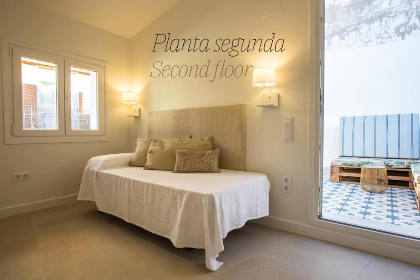 Apartamentos San Salvador Parking Gratis Mérida Dış mekan fotoğraf