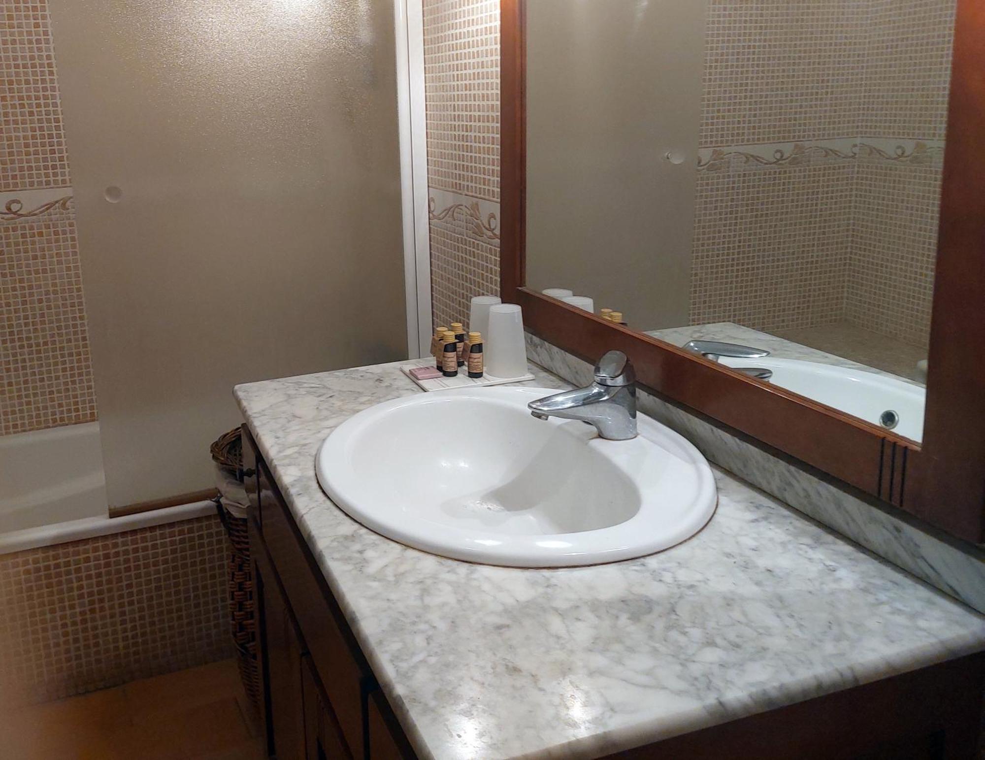 Apartamentos San Salvador Parking Gratis Mérida Dış mekan fotoğraf