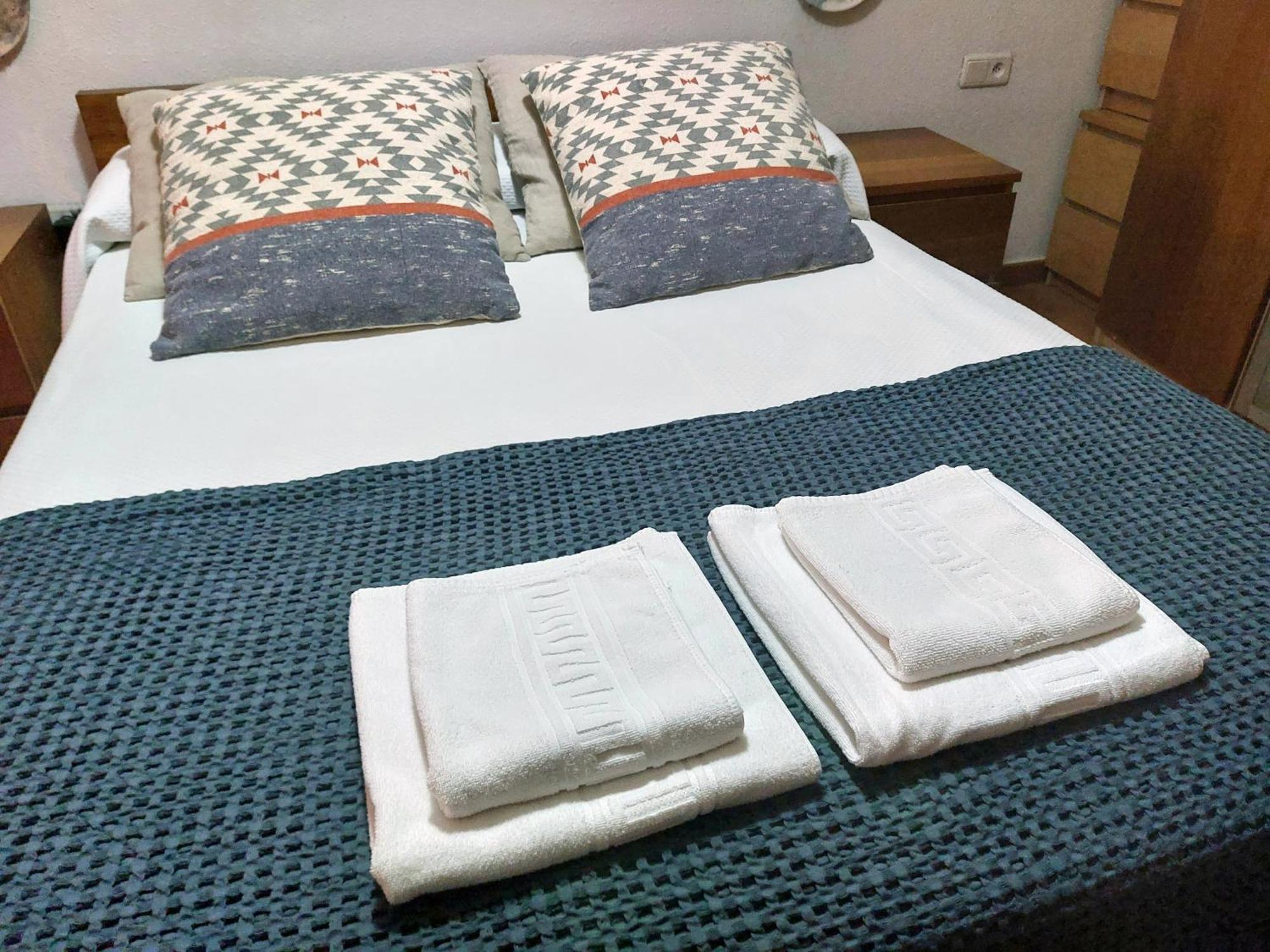 Apartamentos San Salvador Parking Gratis Mérida Dış mekan fotoğraf