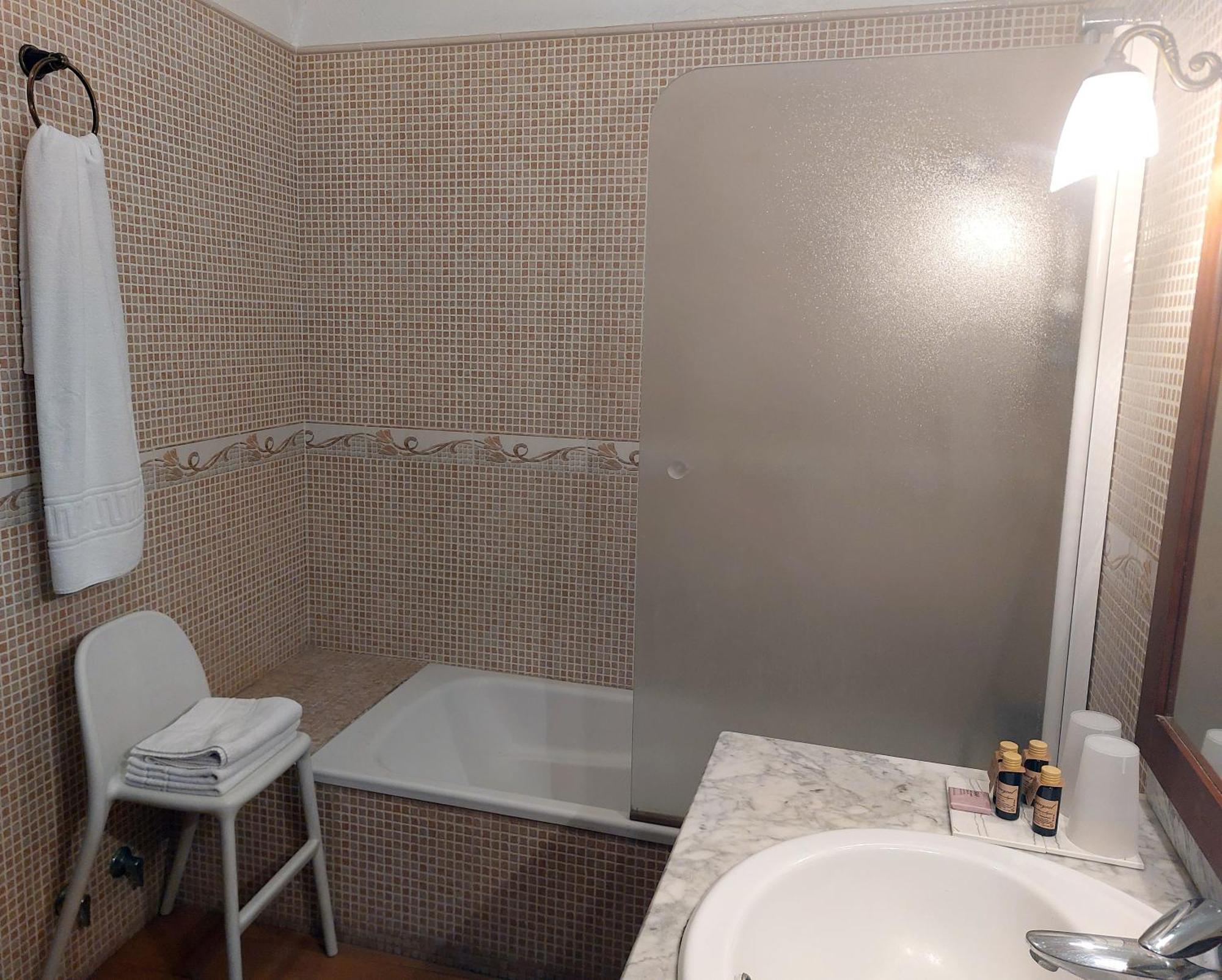 Apartamentos San Salvador Parking Gratis Mérida Dış mekan fotoğraf